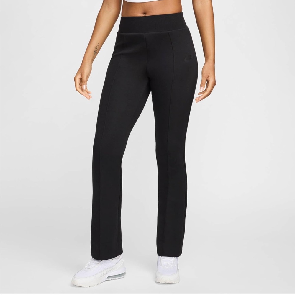 NWT Nike Sportswear Tech Fleece Women’s High-waisted Slim Pants